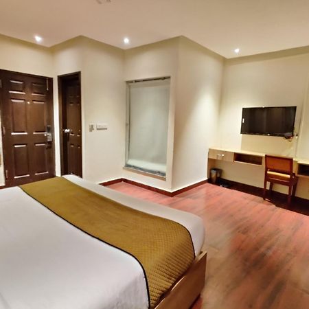Hotel Dua Grand By Dua Hospitality -300 Meters From Golden Temple Amritsar Exterior photo