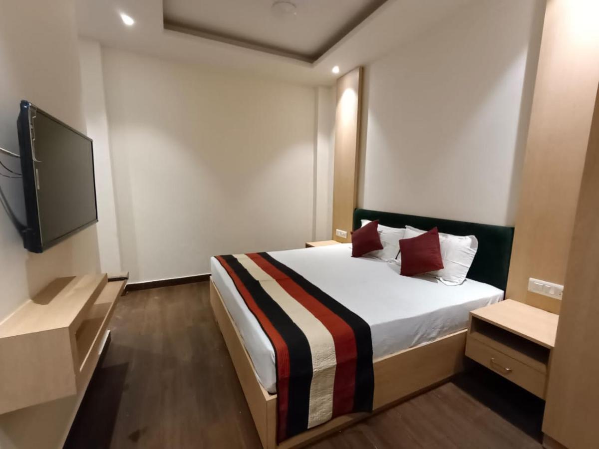 Hotel Dua Grand By Dua Hospitality -300 Meters From Golden Temple Amritsar Exterior photo