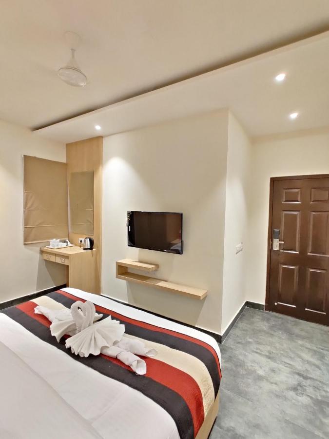 Hotel Dua Grand By Dua Hospitality -300 Meters From Golden Temple Amritsar Exterior photo