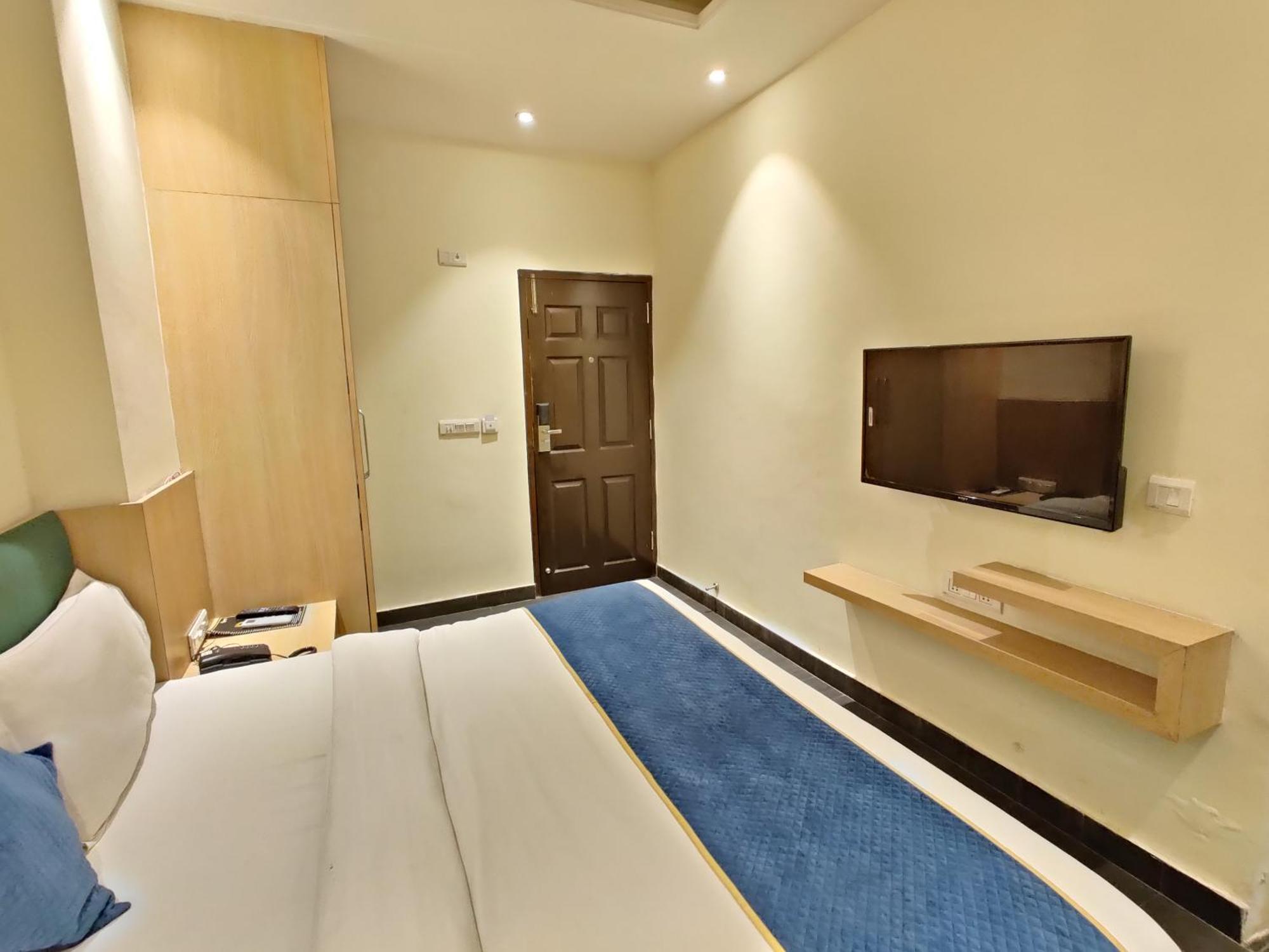 Hotel Dua Grand By Dua Hospitality -300 Meters From Golden Temple Amritsar Exterior photo