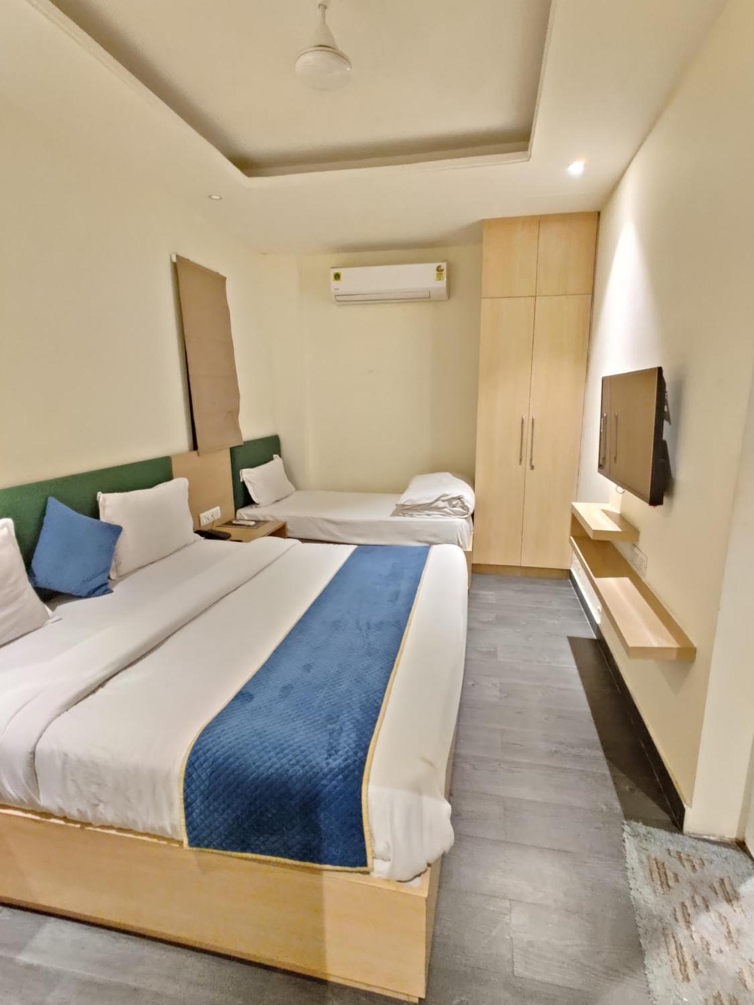 Hotel Dua Grand By Dua Hospitality -300 Meters From Golden Temple Amritsar Exterior photo