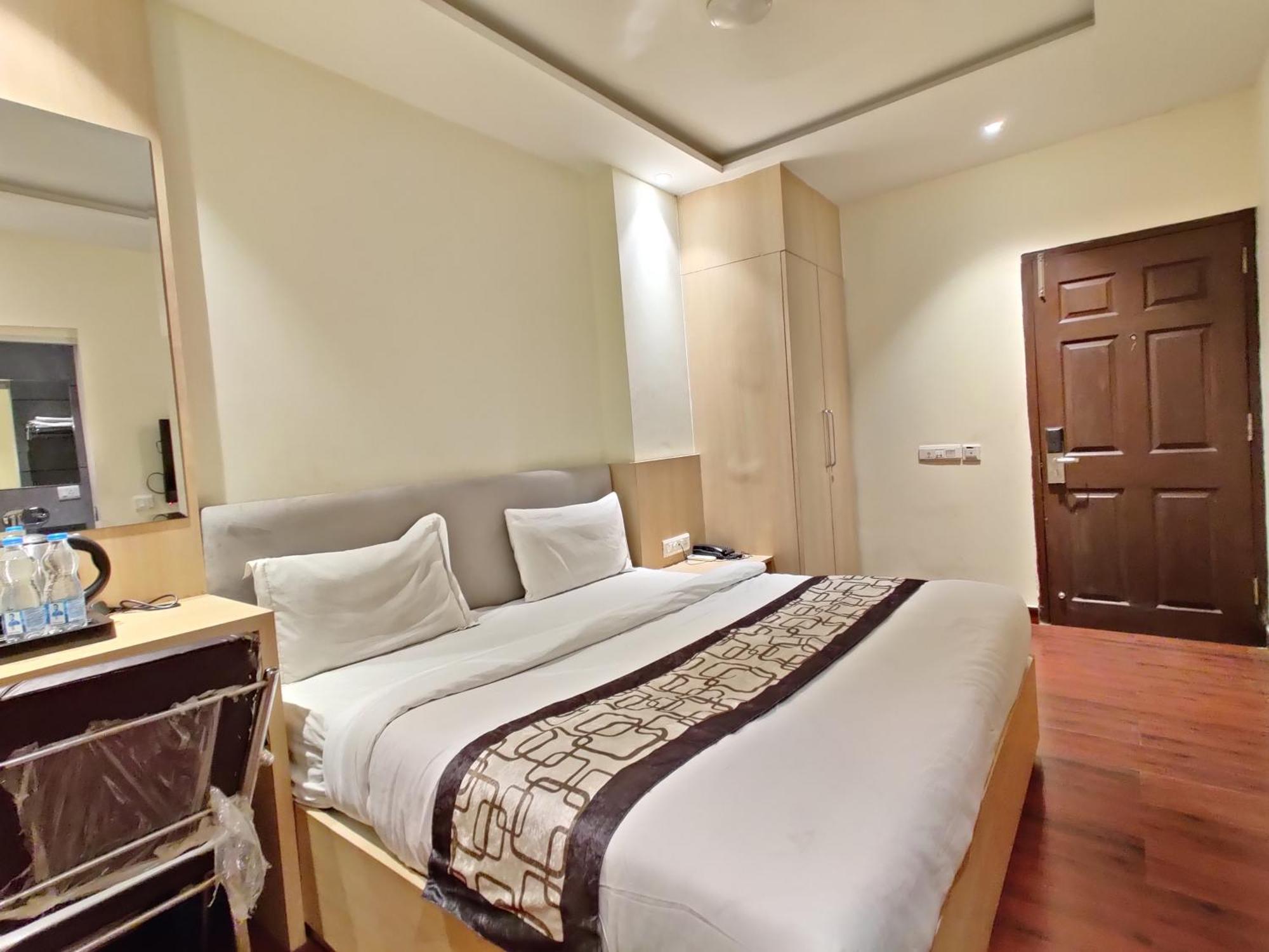 Hotel Dua Grand By Dua Hospitality -300 Meters From Golden Temple Amritsar Exterior photo