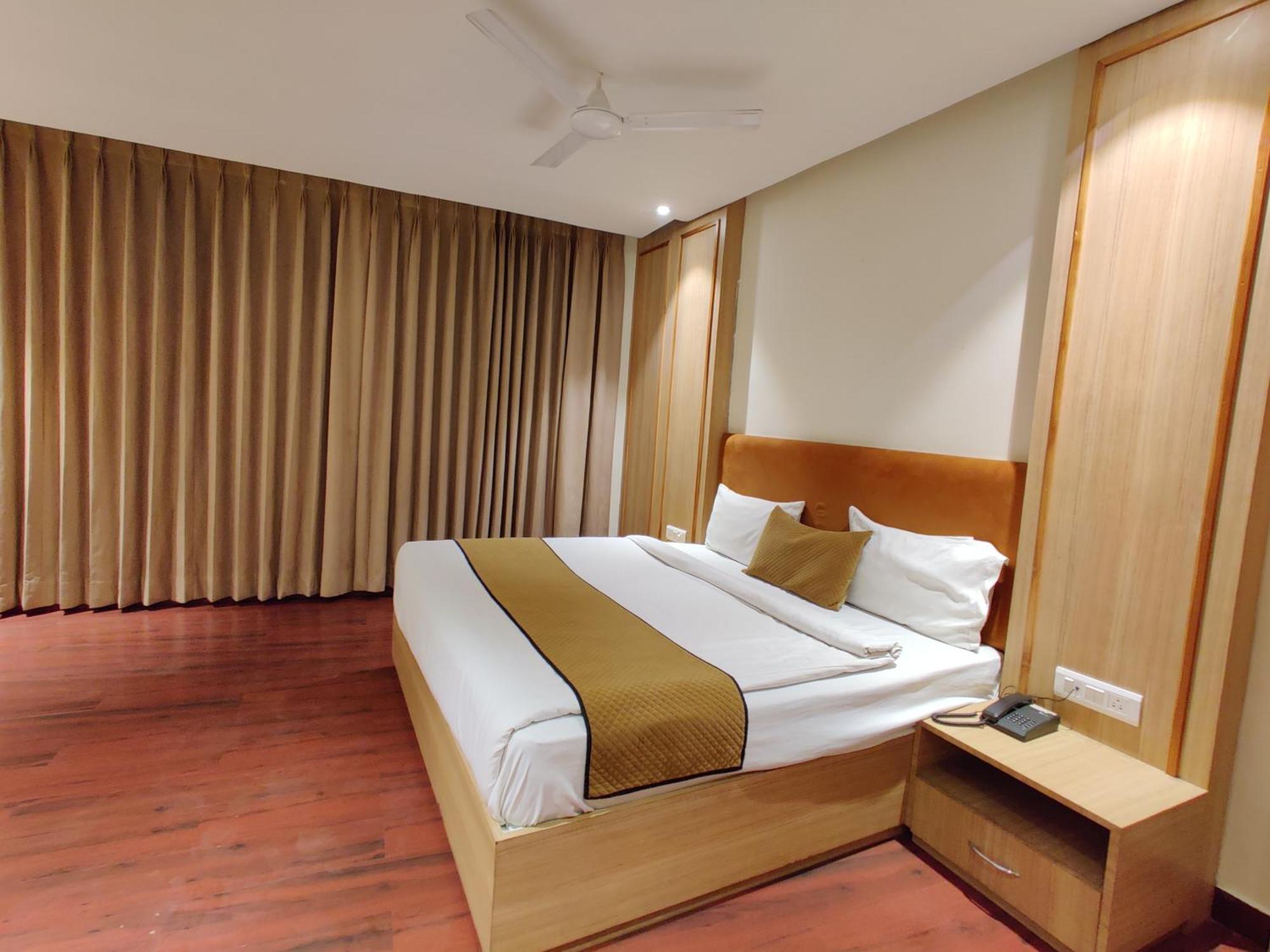 Hotel Dua Grand By Dua Hospitality -300 Meters From Golden Temple Amritsar Exterior photo